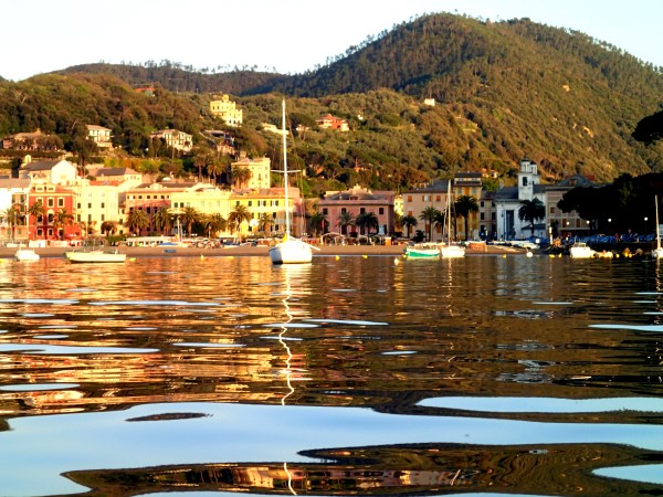 In barca a vela a Sestri Levante